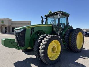 2016 John Deere 8270R