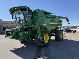2023 John Deere S780