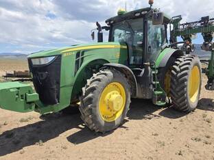 2015 John Deere 8320R