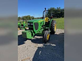 2011 John Deere 5085M