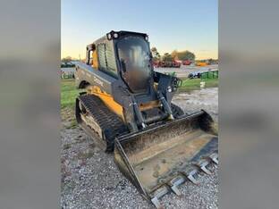 2023 John Deere 333G