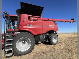 2025 Case IH 8260