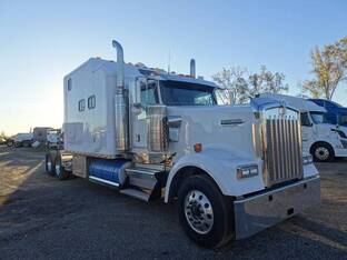 2002 Kenworth W900