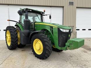 2015 John Deere 8270R