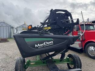 2017 MacDon Industries FD75-S