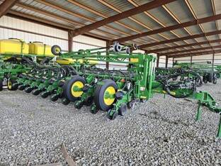 2025 John Deere 1775NT