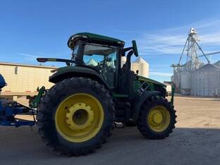 2025 John Deere 7R 310