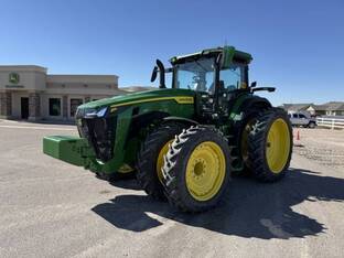 2024 John Deere 8R 230