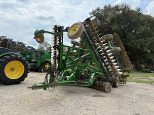 2021 John Deere 2633VT