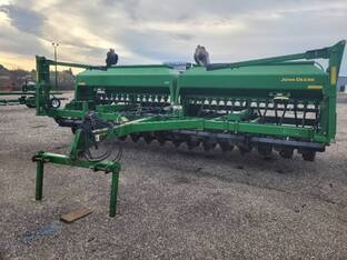 2004 John Deere 1590
