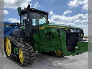 2025 John Deere 8RT 410