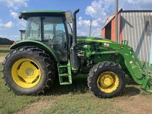 2020 John Deere 6120E