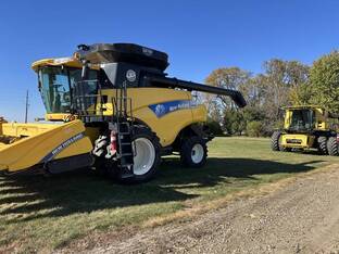 2010 New Holland CR9065