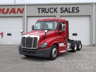 2020 Freightliner CASCADIA 125