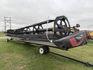 2020 MacDon Industries FD145