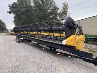 2013 New Holland 880CF-35