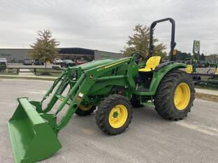 2022 John Deere 4052M