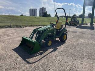 2019 John Deere 1025R