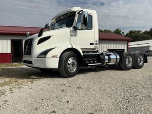 2020 Volvo VNR64T300