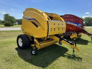 2025 New Holland ROLL-BELT 560