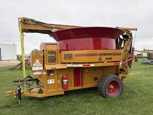 2025 HayBuster H1135