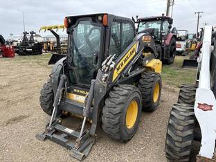 2012 New Holland L230