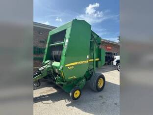 2010 John Deere 568