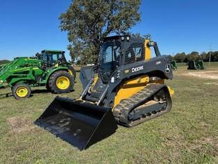 2022 John Deere 333G