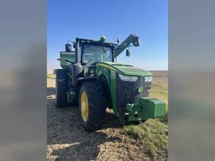 2012 John Deere 8235R