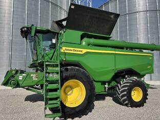 2025 John Deere S7 800