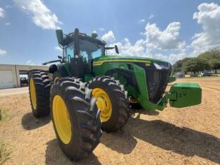 2023 John Deere 8R 340
