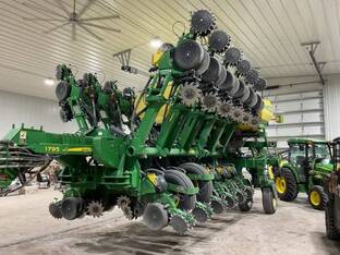 2016 John Deere 1795