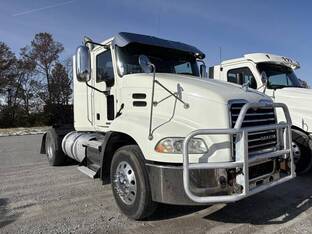 2015 Mack PINNACLE CXU612