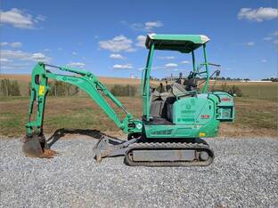 2018 Takeuchi TB216H