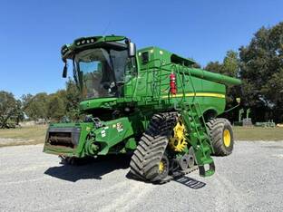 2022 John Deere S790
