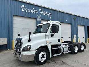 2018 Freightliner CASCADIA 125