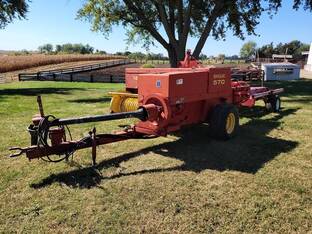 1997 New Holland 570