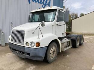 2002 Freightliner CENTURY 112