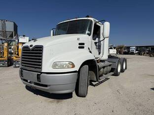 2004 Mack VISION CX613
