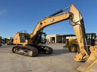 2023 Caterpillar 352