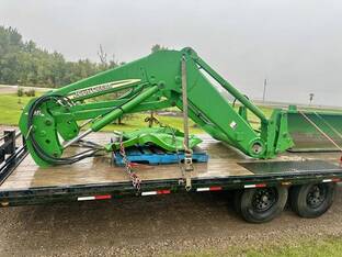 2005 John Deere 746