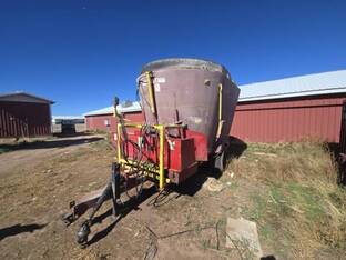 1998 Supreme International 700T