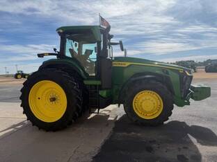 2024 John Deere 8R 230