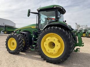 2023 John Deere 8R 410