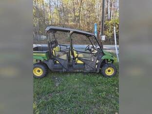 2014 John Deere GATOR XUV 550 S4