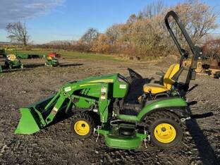 2022 John Deere 1025R