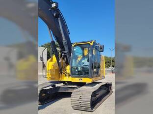 2018 John Deere 245G LC