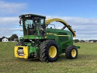 2010 John Deere 7450