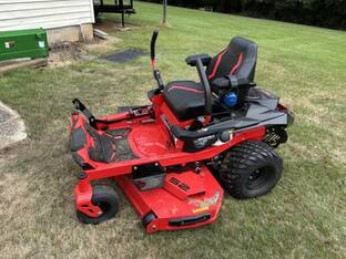 2024 Gravely ZT XL 52