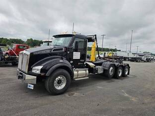2025 Kenworth T880
